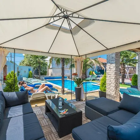 Lejlighed Spa & Heated Pool 2 Sukošan
